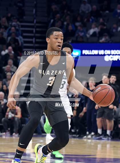 Thumbnail 1 in Sierra Canyon vs. Sheldon (CIF State Open Div. Final) photogallery.