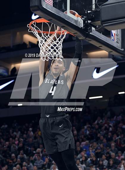 Thumbnail 2 in Sierra Canyon vs. Sheldon (CIF State Open Div. Final) photogallery.