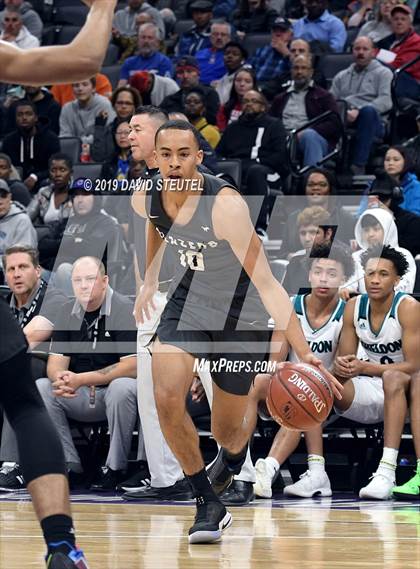 Thumbnail 2 in Sierra Canyon vs. Sheldon (CIF State Open Div. Final) photogallery.