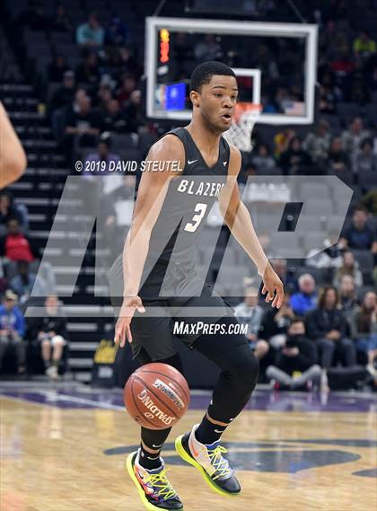 Thumbnail 1 in Sierra Canyon vs. Sheldon (CIF State Open Div. Final) photogallery.