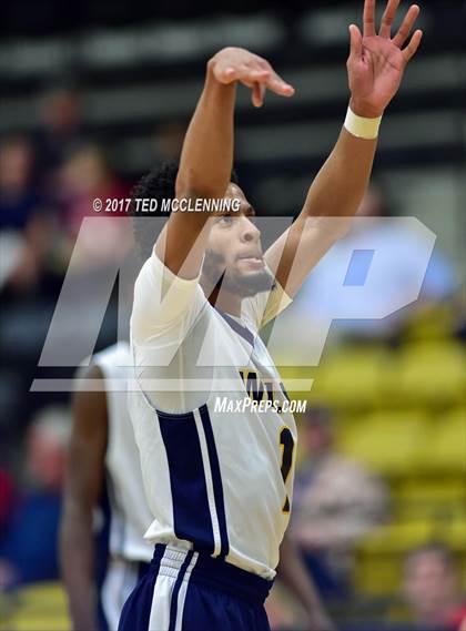 Thumbnail 3 in Jacksonville Lighthouse vs. Bigelow (AAA 2A District Playoff) photogallery.