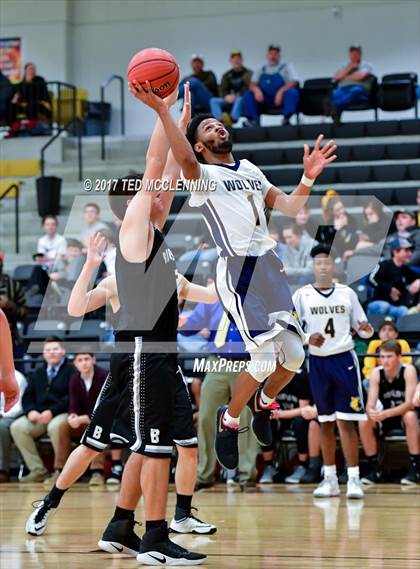 Thumbnail 1 in Jacksonville Lighthouse vs. Bigelow (AAA 2A District Playoff) photogallery.