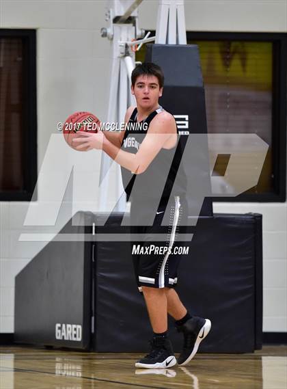 Thumbnail 2 in Jacksonville Lighthouse vs. Bigelow (AAA 2A District Playoff) photogallery.