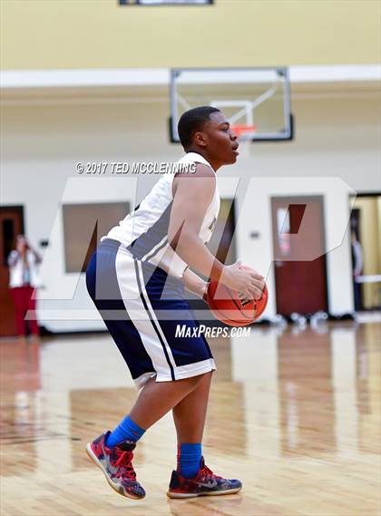 Thumbnail 1 in Jacksonville Lighthouse vs. Bigelow (AAA 2A District Playoff) photogallery.