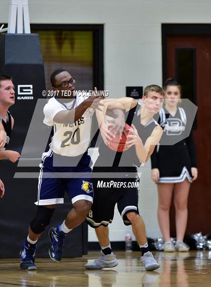 Thumbnail 3 in Jacksonville Lighthouse vs. Bigelow (AAA 2A District Playoff) photogallery.