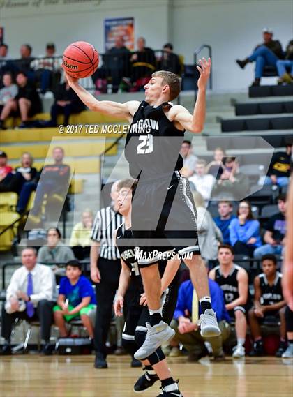 Thumbnail 3 in Jacksonville Lighthouse vs. Bigelow (AAA 2A District Playoff) photogallery.
