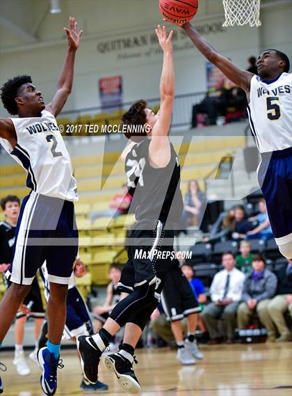 Thumbnail 1 in Jacksonville Lighthouse vs. Bigelow (AAA 2A District Playoff) photogallery.