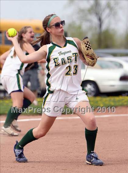 Thumbnail 3 in Clarence vs West Seneca East (13th Depew Tournament) photogallery.