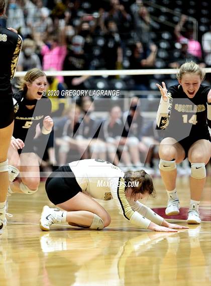 Thumbnail 3 in Goliad vs Bushland (UIL 3A Final) photogallery.