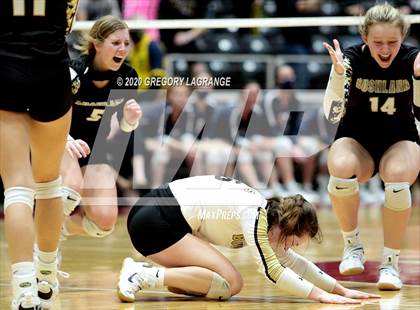 Thumbnail 2 in Goliad vs Bushland (UIL 3A Final) photogallery.