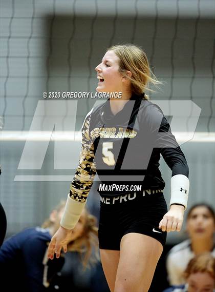 Thumbnail 1 in Goliad vs Bushland (UIL 3A Final) photogallery.