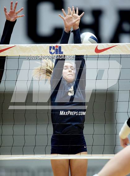 Thumbnail 1 in Goliad vs Bushland (UIL 3A Final) photogallery.