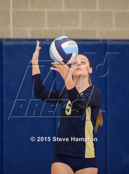 Thumbnail 1 in Sequoyah vs River Ridge (GHSA Region Playoff) photogallery.