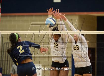 Thumbnail 2 in Sequoyah vs River Ridge (GHSA Region Playoff) photogallery.