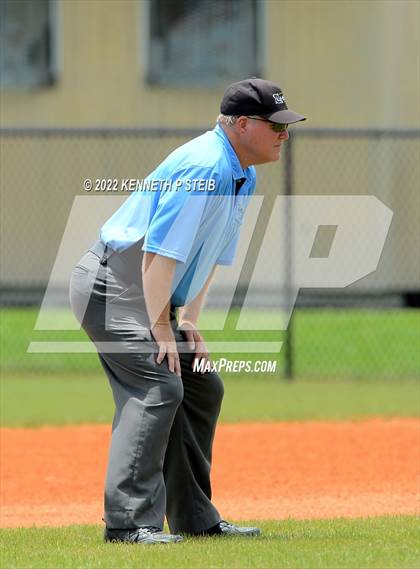 Thumbnail 2 in Berwick vs. Grant (LHSAA 3A Quarterfinal Playoff) photogallery.