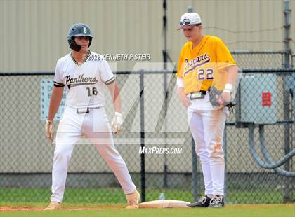 Thumbnail 2 in Berwick vs. Grant (LHSAA 3A Quarterfinal Playoff) photogallery.