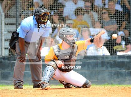 Thumbnail 2 in Berwick vs. Grant (LHSAA 3A Quarterfinal Playoff) photogallery.