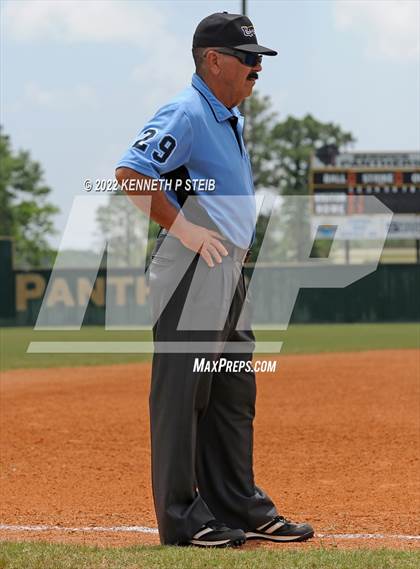 Thumbnail 2 in Berwick vs. Grant (LHSAA 3A Quarterfinal Playoff) photogallery.