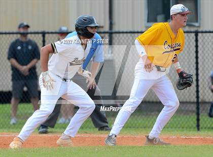 Thumbnail 2 in Berwick vs. Grant (LHSAA 3A Quarterfinal Playoff) photogallery.