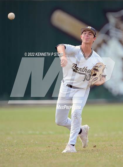 Thumbnail 1 in Berwick vs. Grant (LHSAA 3A Quarterfinal Playoff) photogallery.