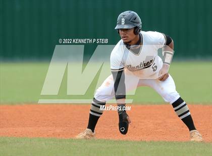 Thumbnail 1 in Berwick vs. Grant (LHSAA 3A Quarterfinal Playoff) photogallery.