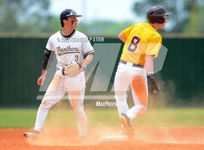 Thumbnail 1 in Berwick vs. Grant (LHSAA 3A Quarterfinal Playoff) photogallery.
