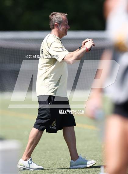 Thumbnail 1 in Kempsville vs Kellam (VHSL 5A Quarterfinal) photogallery.
