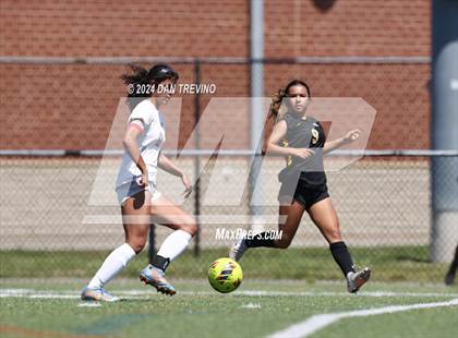 Thumbnail 3 in Kempsville vs Kellam (VHSL 5A Quarterfinal) photogallery.
