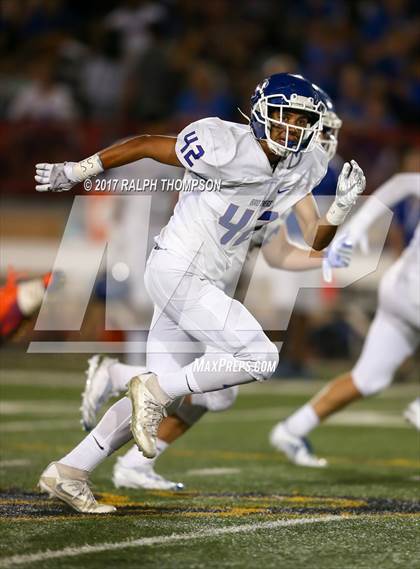 Thumbnail 1 in Jesuit vs. Christian Brothers (Holy Bowl 2017) photogallery.