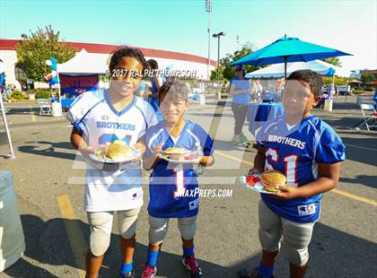 Thumbnail 2 in Jesuit vs. Christian Brothers (Holy Bowl 2017) photogallery.
