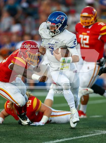 Thumbnail 2 in Jesuit vs. Christian Brothers (Holy Bowl 2017) photogallery.