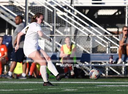 Thumbnail 1 in Kellam vs Maury (VHSL Class 5 Quarterfinal) photogallery.