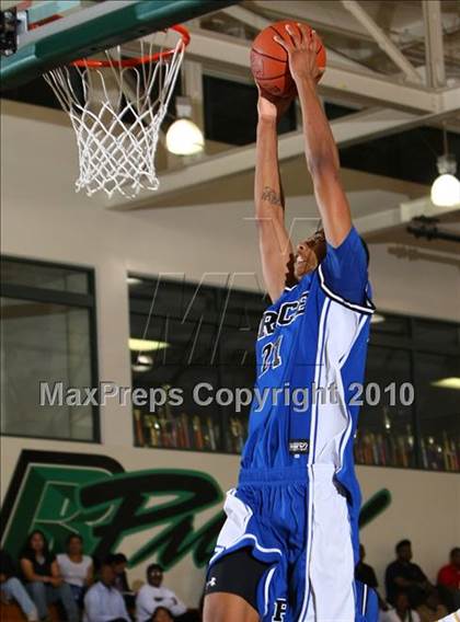 Thumbnail 3 in Gahr vs. Price (Pangos Dream Classic) photogallery.