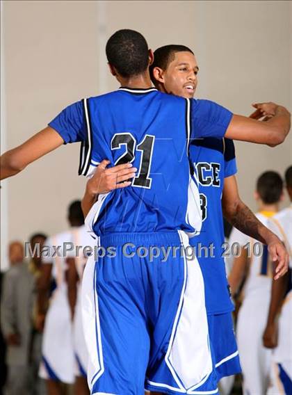 Thumbnail 3 in Gahr vs. Price (Pangos Dream Classic) photogallery.