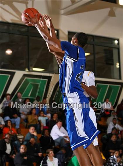 Thumbnail 1 in Gahr vs. Price (Pangos Dream Classic) photogallery.