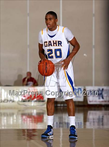 Thumbnail 2 in Gahr vs. Price (Pangos Dream Classic) photogallery.