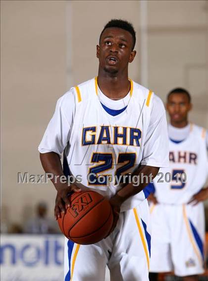 Thumbnail 1 in Gahr vs. Price (Pangos Dream Classic) photogallery.