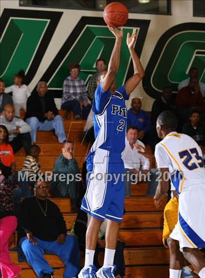 Thumbnail 2 in Gahr vs. Price (Pangos Dream Classic) photogallery.