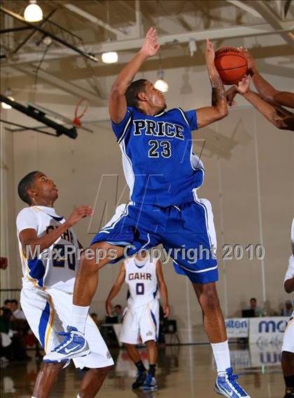 Thumbnail 1 in Gahr vs. Price (Pangos Dream Classic) photogallery.