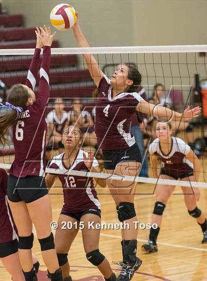 Thumbnail 2 in Poteet vs Devine (Arabian Roundup) photogallery.