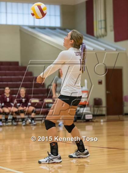 Thumbnail 1 in Poteet vs Devine (Arabian Roundup) photogallery.