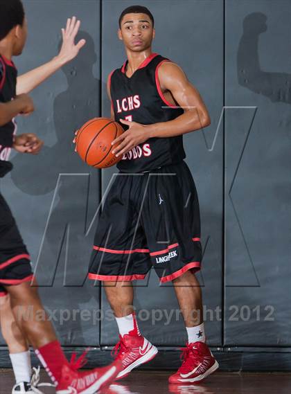 Thumbnail 3 in Langham Creek vs. Dawson (McDonald's Texas Invitational) photogallery.