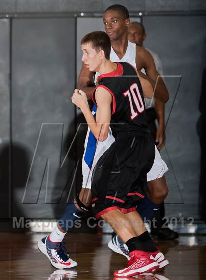 Thumbnail 2 in Langham Creek vs. Dawson (McDonald's Texas Invitational) photogallery.