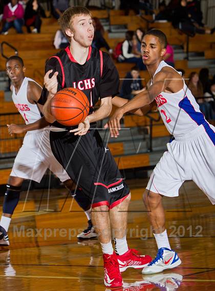 Thumbnail 2 in Langham Creek vs. Dawson (McDonald's Texas Invitational) photogallery.