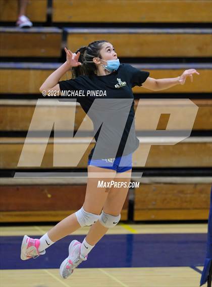 Thumbnail 2 in West Ranch @ El Toro (CIF Southern Section D3 Second Round) photogallery.