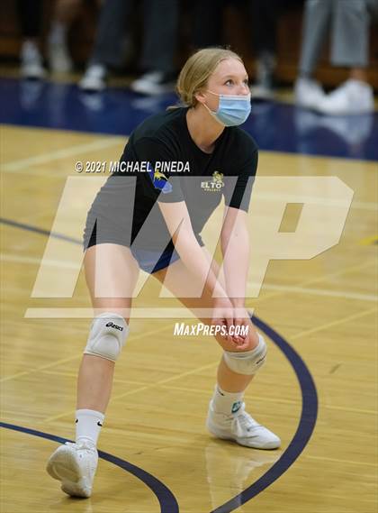 Thumbnail 2 in West Ranch @ El Toro (CIF Southern Section D3 Second Round) photogallery.