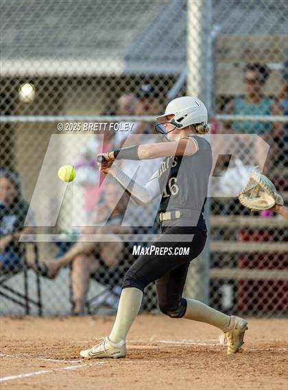 Thumbnail 3 in Lincoln Northeast @ Lincoln Southeast photogallery.