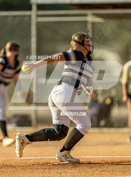 Thumbnail 1 in Lincoln Northeast @ Lincoln Southeast photogallery.