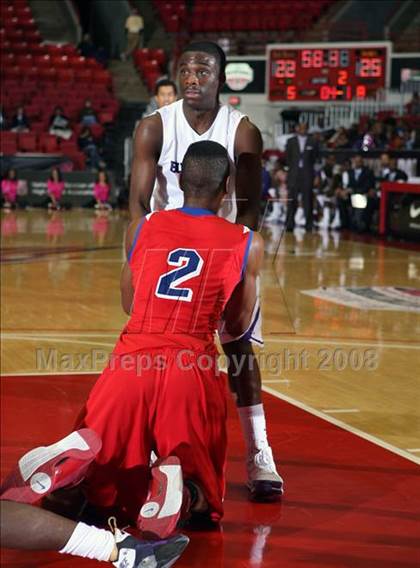 Thumbnail 2 in Garfield vs. Duncanville (T-Mobile Invitational) photogallery.
