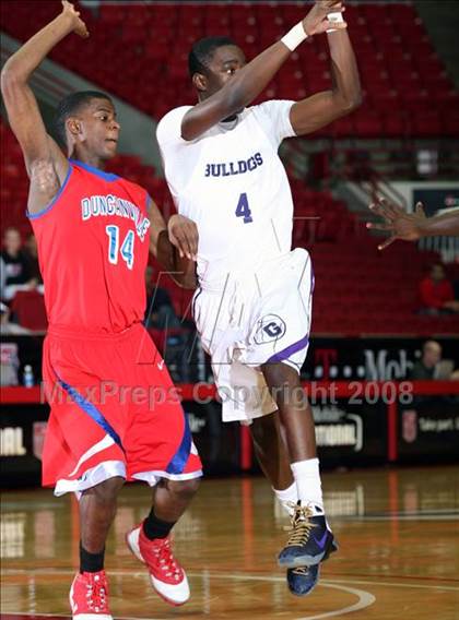 Thumbnail 3 in Garfield vs. Duncanville (T-Mobile Invitational) photogallery.
